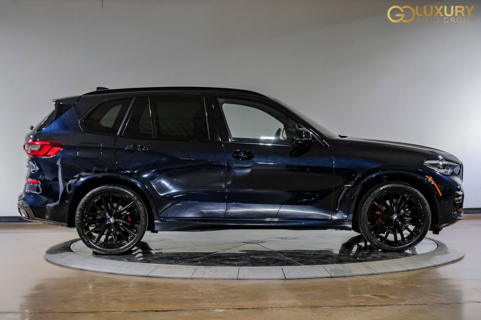 Used 2023 BMW X5 sDrive40i w/ M Sport Package image 9