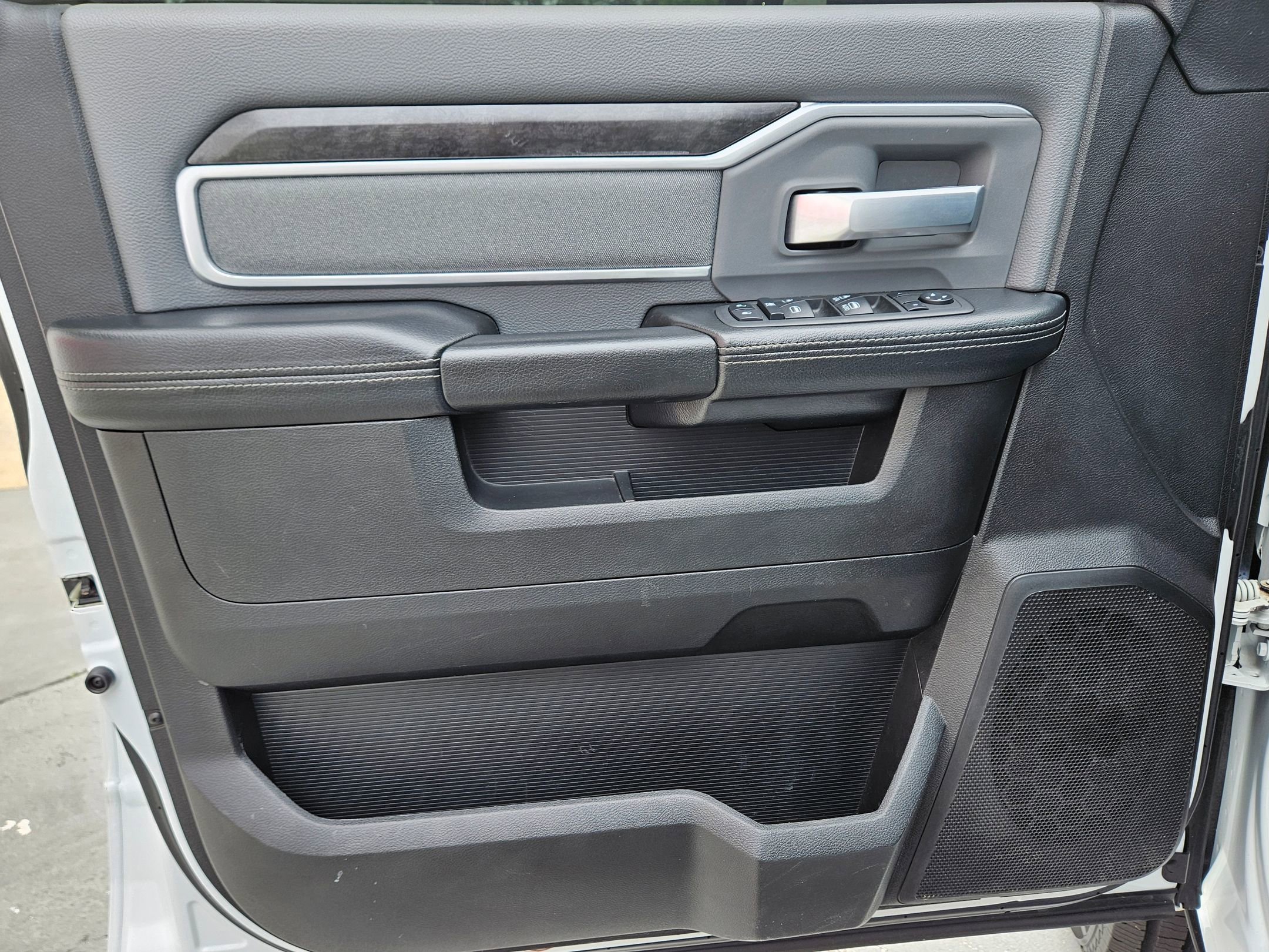 Used 2022 RAM 2500 Big Horn AWD/4WD image 17