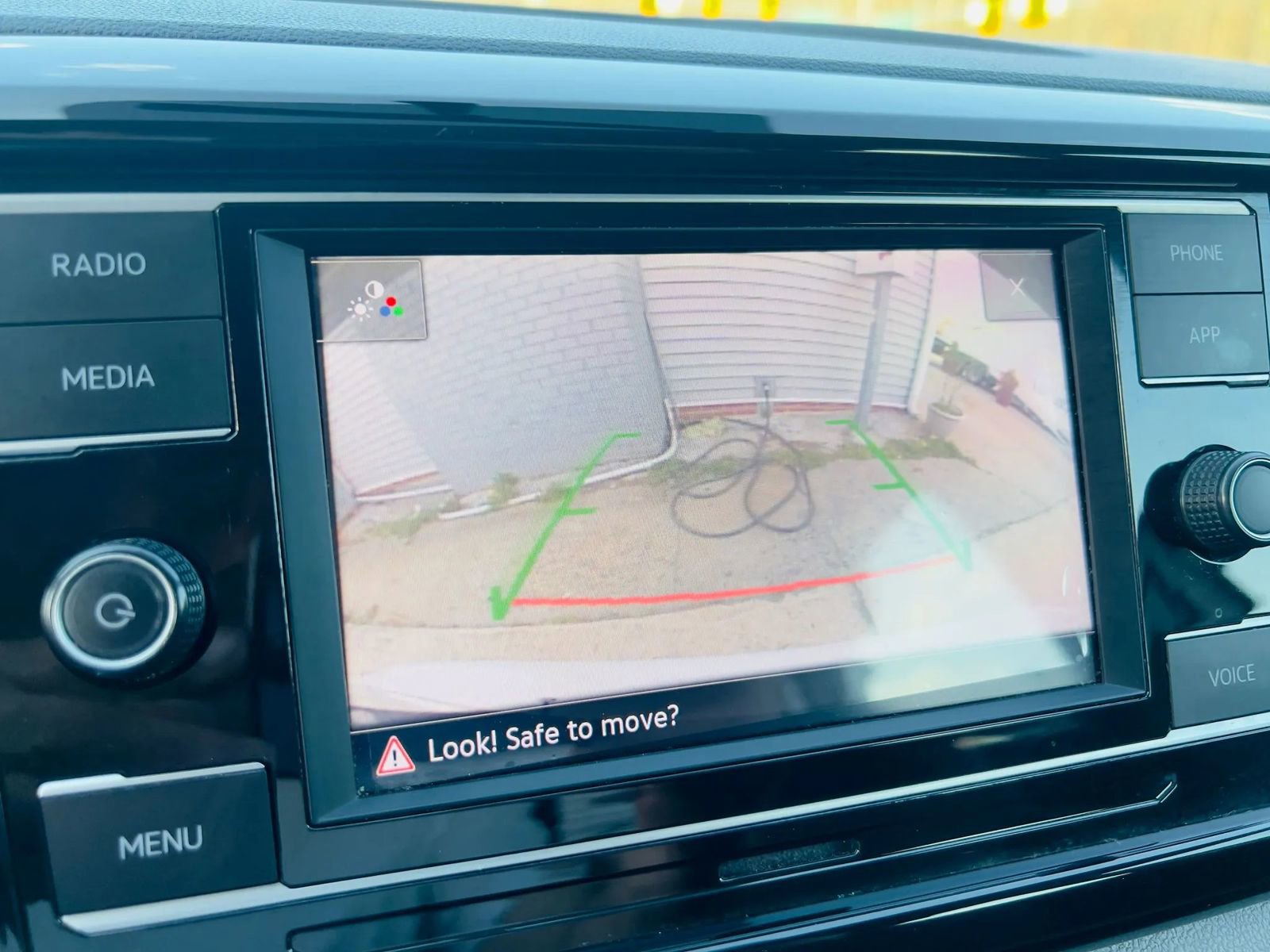 Used 2022 Volkswagen Taos S image 27