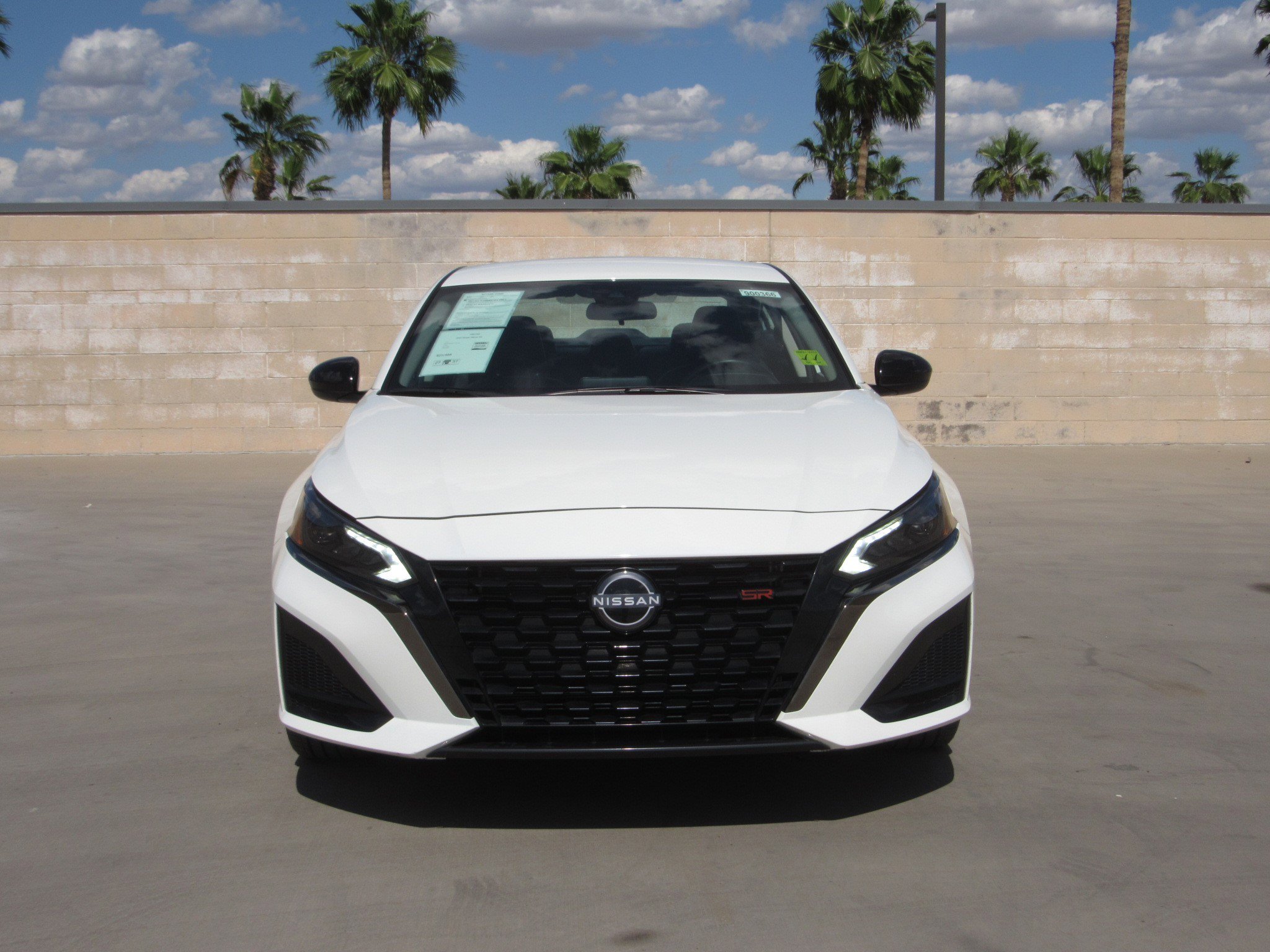 Used 2025 Nissan Altima 2.5 SR image 3