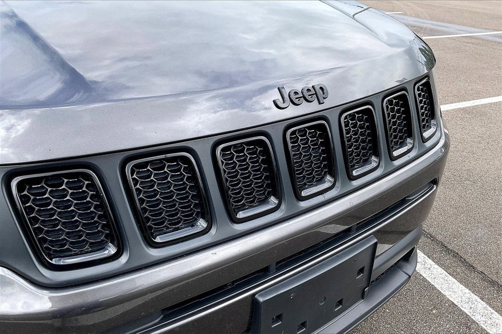 Used 2020 Jeep Compass Altitude image 29