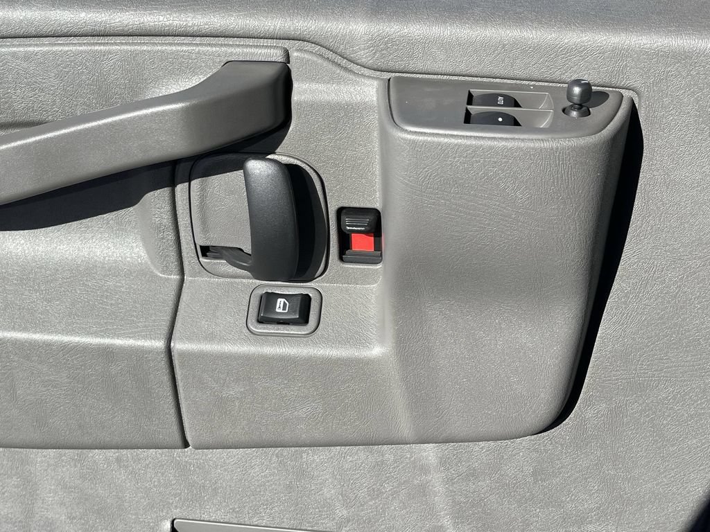 New 2025 GMC Savana 2500 Extended w/ Driver Convenience Package RWD image 23