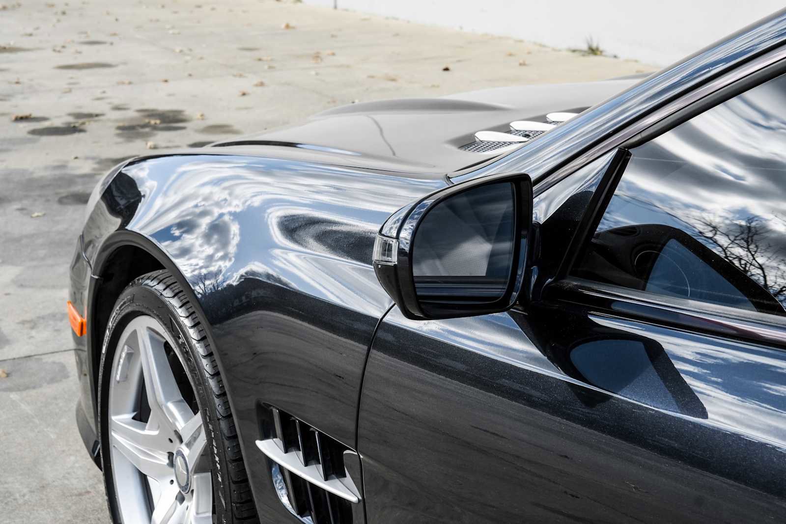 Used 2011 Mercedes-Benz SL 550 image 33