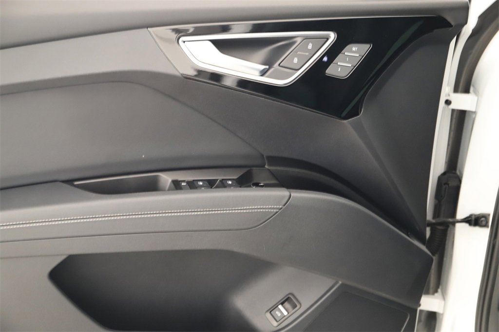 Certified 2023 Audi Q4 e-tron Premium Plus w/ Premium Plus image 23