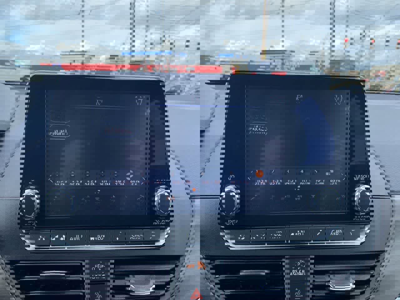 Used 2025 Nissan Altima 2.5 SV image 16