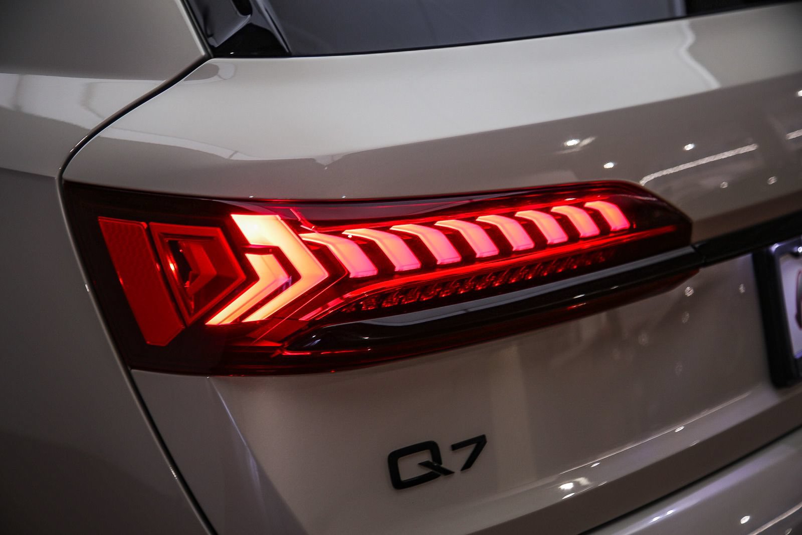Certified 2023 Audi Q7 2.0T Premium Plus w/ Premium Plus Package AWD/4WD image 12