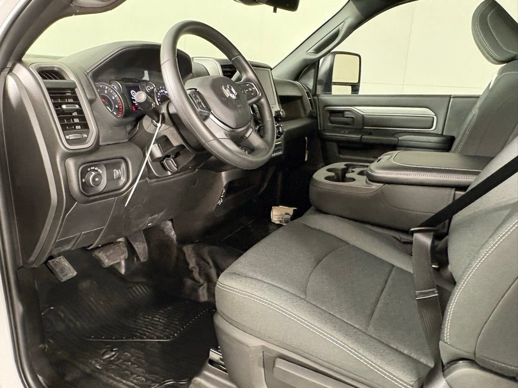 New 2026 RAM 5500 Tradesman AWD/4WD image 17