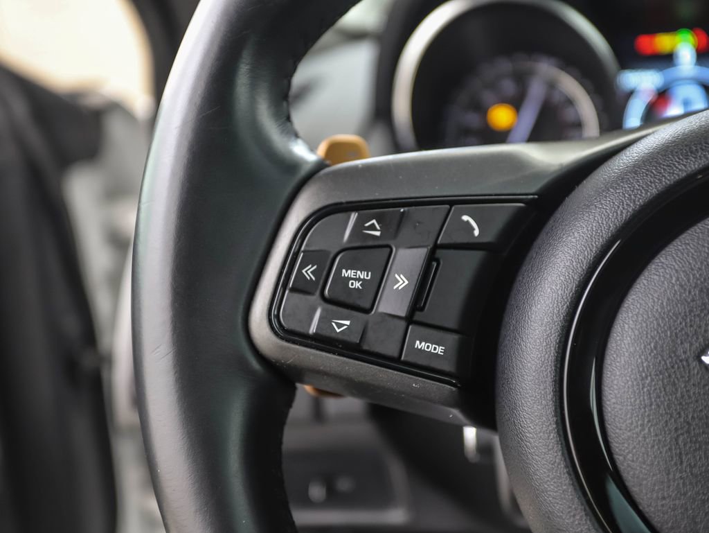 Used 2016 Jaguar F-TYPE S image 12