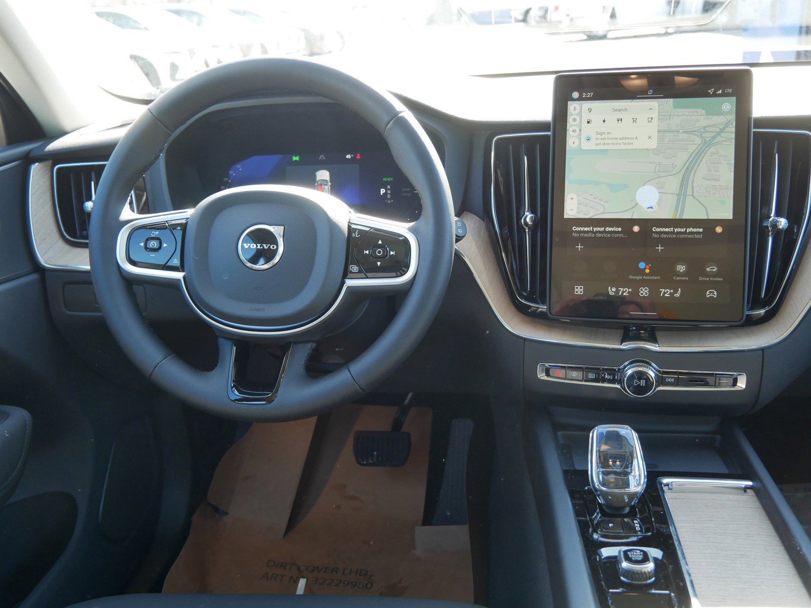 New 2026 Volvo XC60 T8 Plus w/ Protection Package Premier image 7