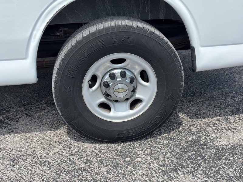 Used 2014 Chevrolet Express 3500 LT w/ LT Preferred Equipment Group RWD image 12