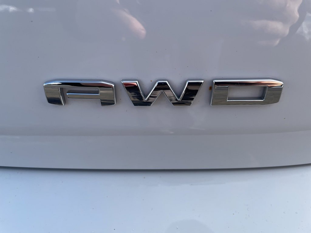 Certified 2022 GMC Terrain SLE w/ Driver Convenience Package image 8