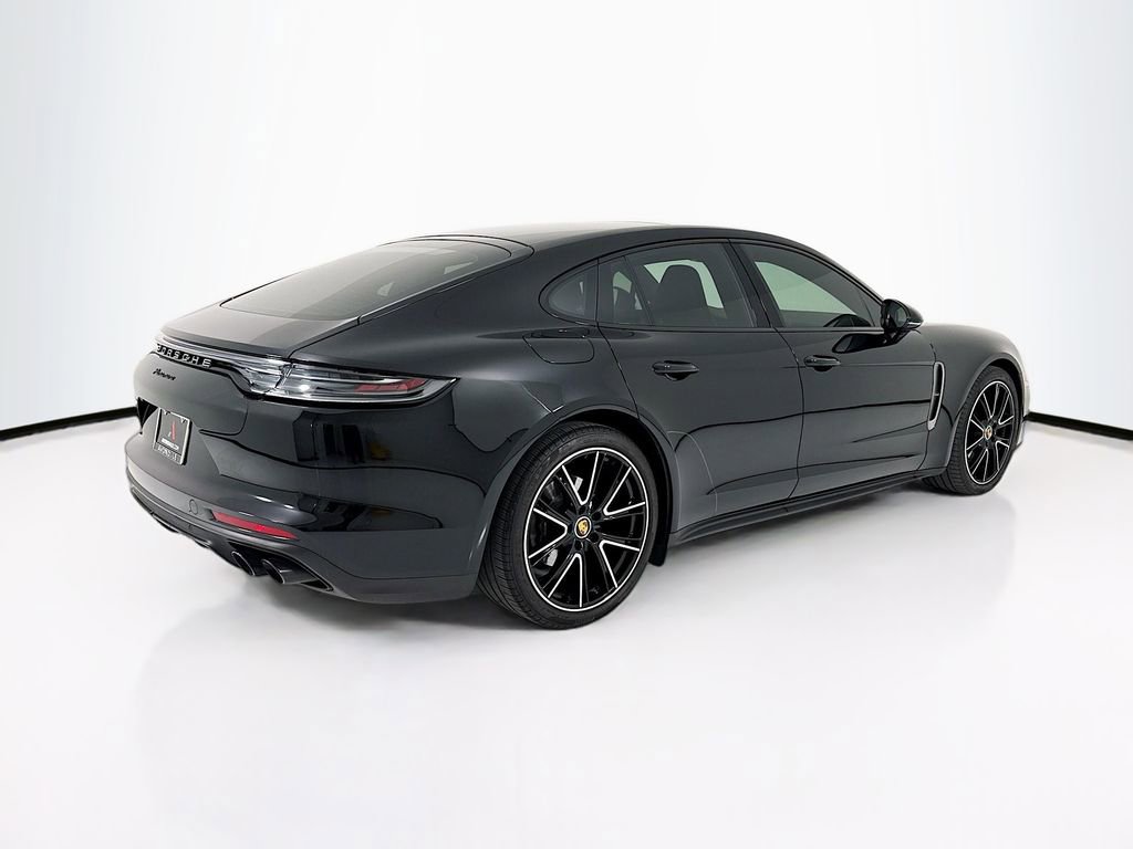 Certified 2023 Porsche Panamera Platinum Edition image 9