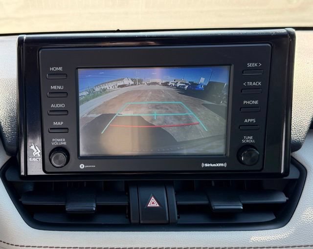Used 2021 Toyota RAV4 XLE w/ Convenience Package AWD/4WD image 14