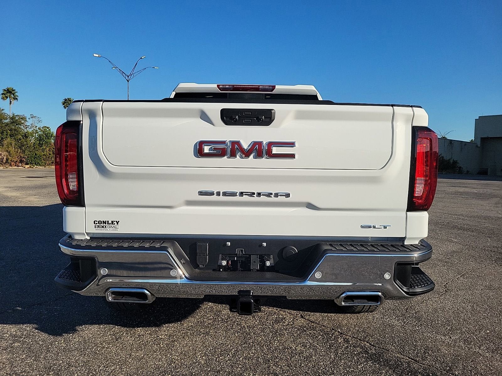 New 2026 GMC Sierra 1500 SLT w/ SLT Premium Plus Package image 10