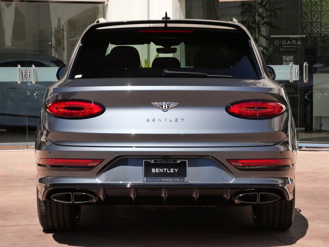 Used 2025 Bentley Bentayga image 10