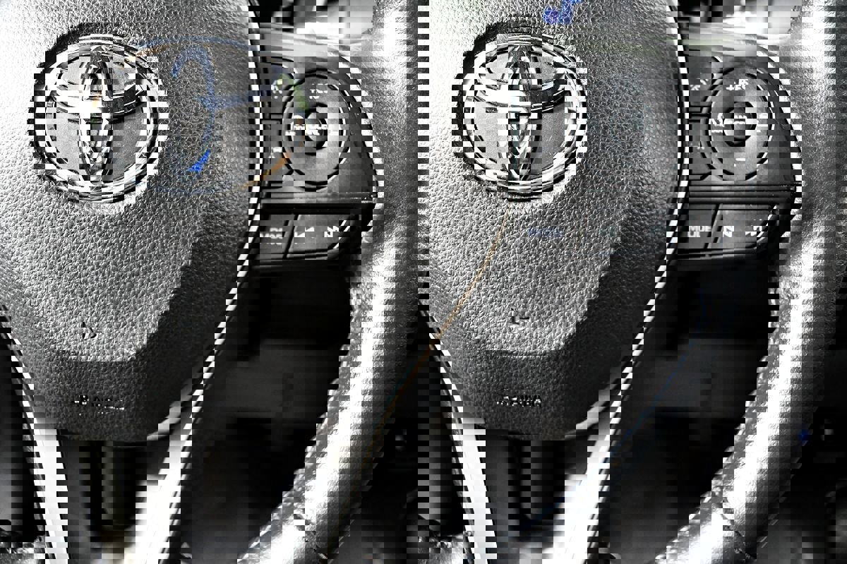 Used 2023 Toyota Corolla XSE w/ Carpet Mat Package (TMS) image 25