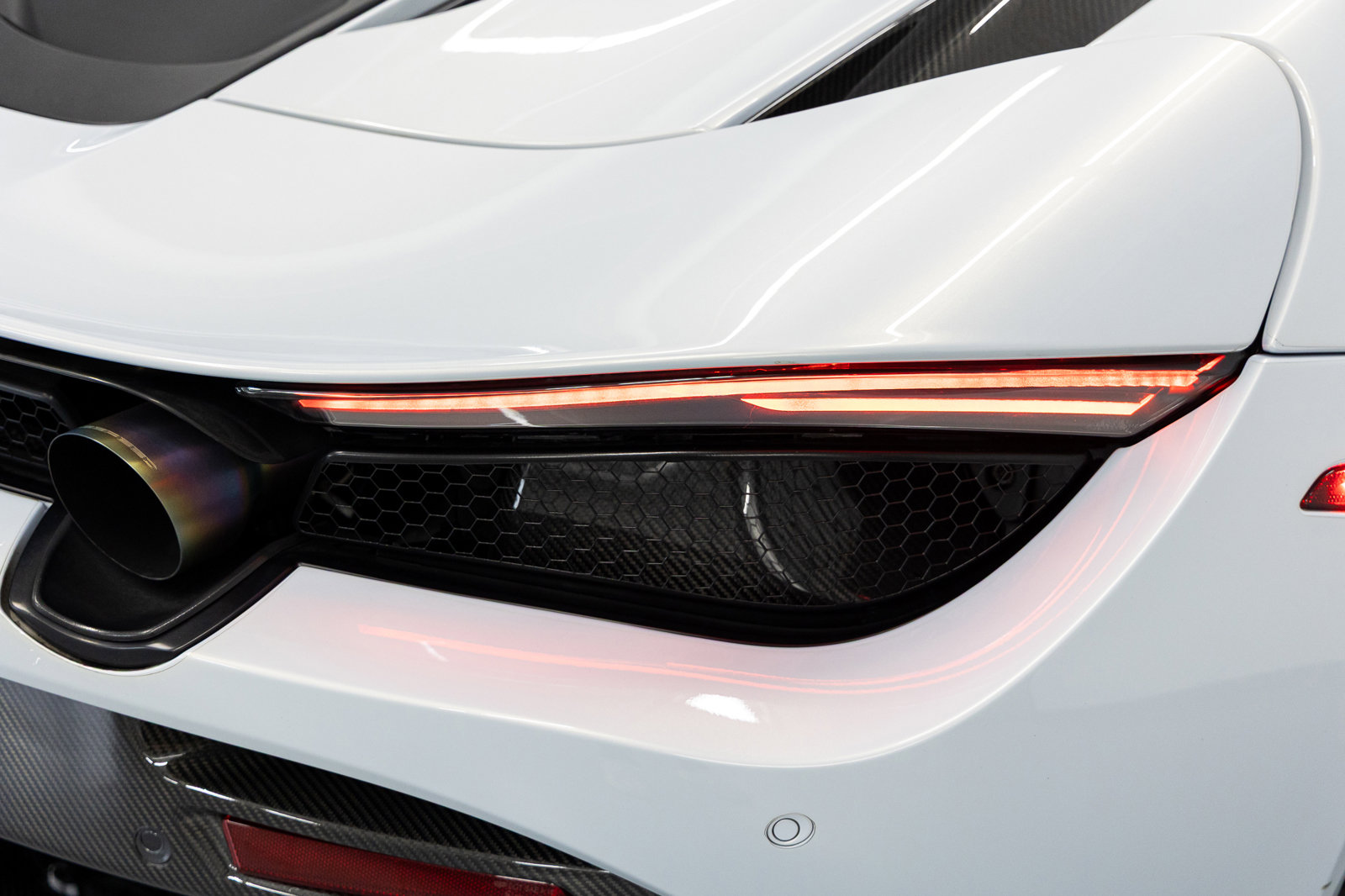 Used 2018 McLaren 720S image 28