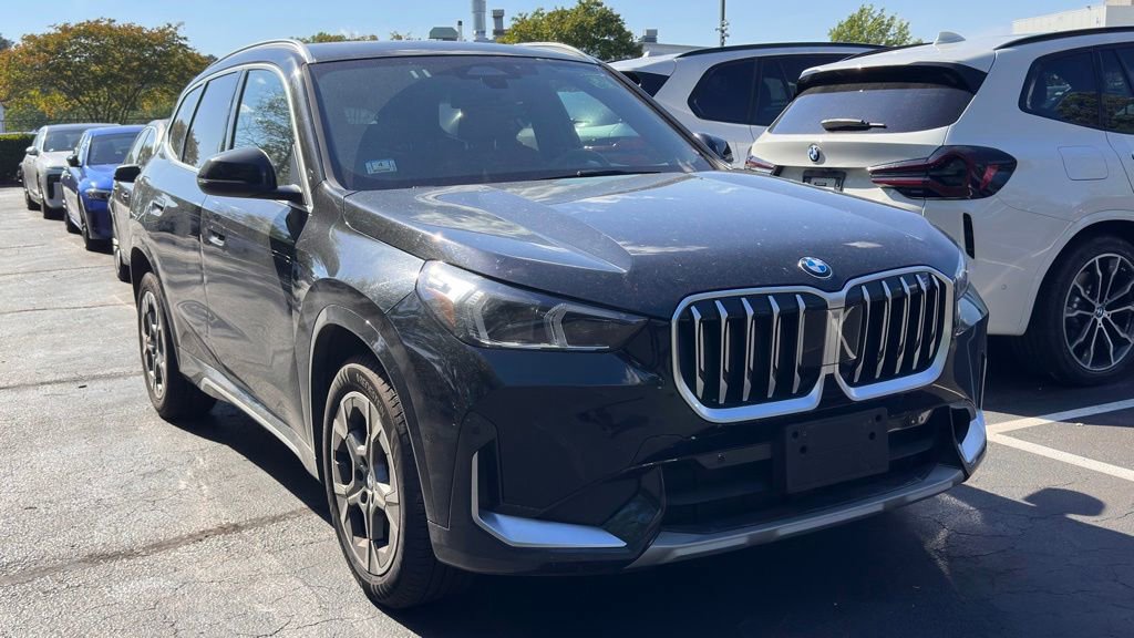 Used 2025 BMW X1 xDrive28i AWD/4WD image 1