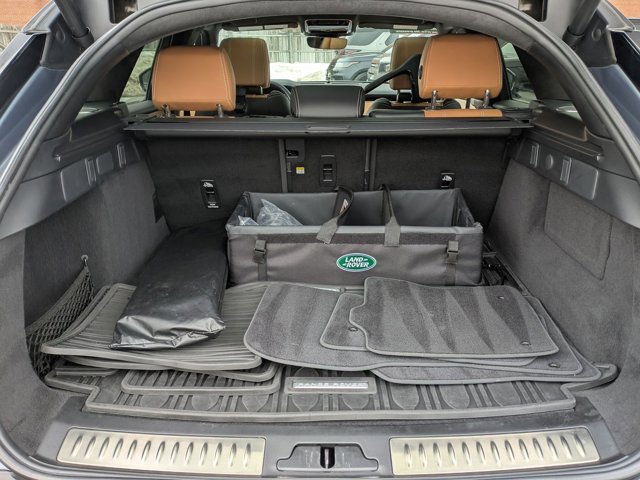 Used 2023 Land Rover Range Rover Velar HST image 6