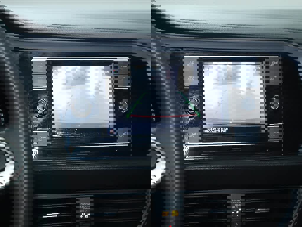 Certified 2023 Volkswagen Jetta Sport image 28