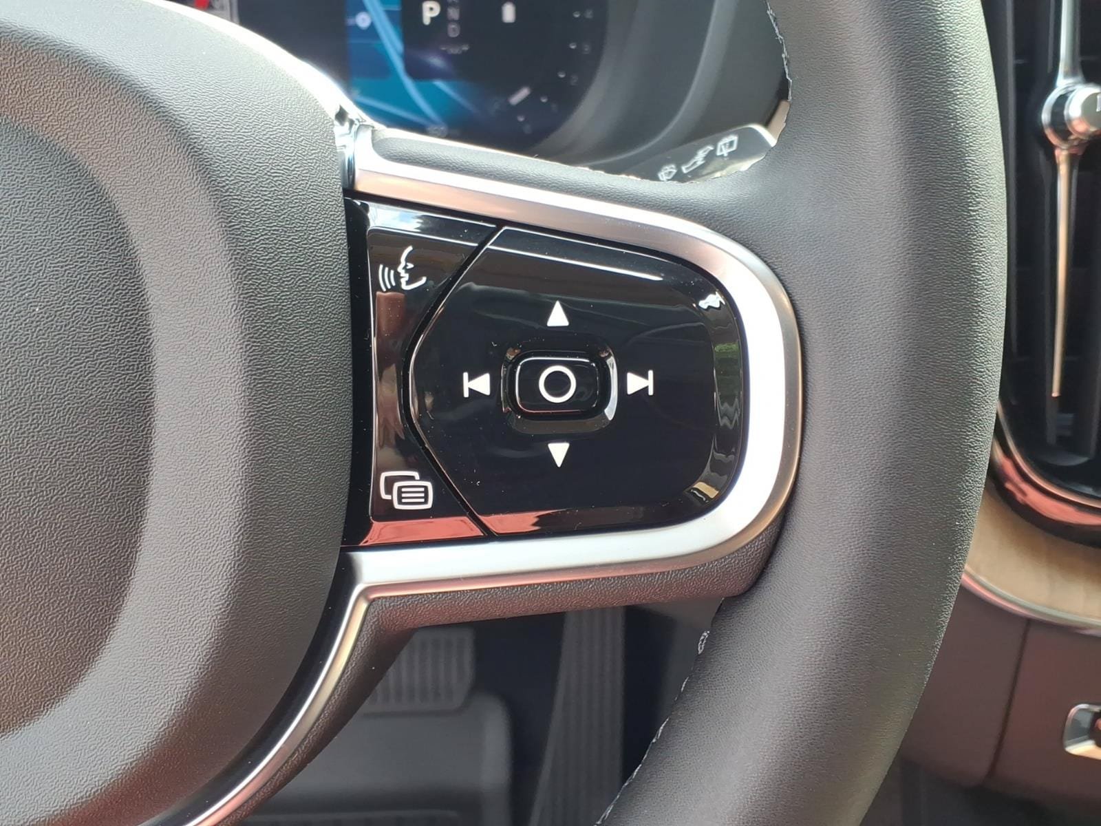 New 2027 Volvo XC60 B5 Ultra AWD/4WD image 20