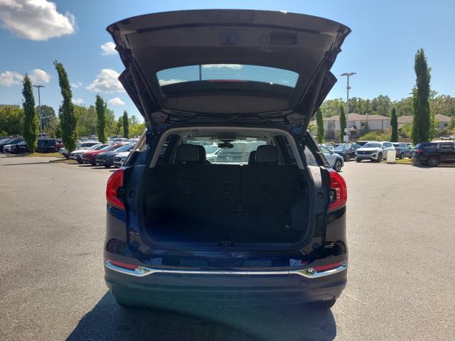 Used 2024 GMC Terrain SLT AWD/4WD image 14