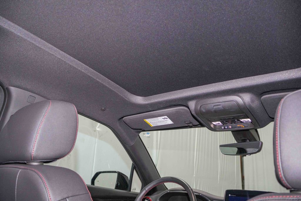 Certified 2024 Chevrolet Blazer RS w/ Driver Confidence II Package image 19