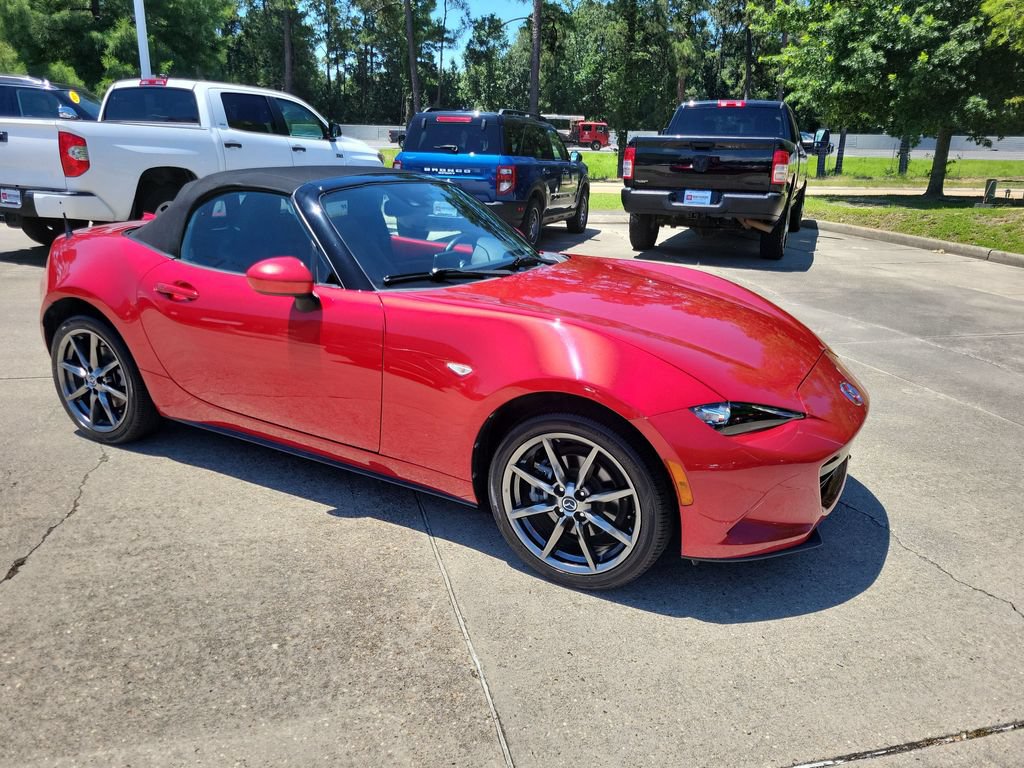 Used 2017 MAZDA MX-5 Miata Grand Touring RWD image 9
