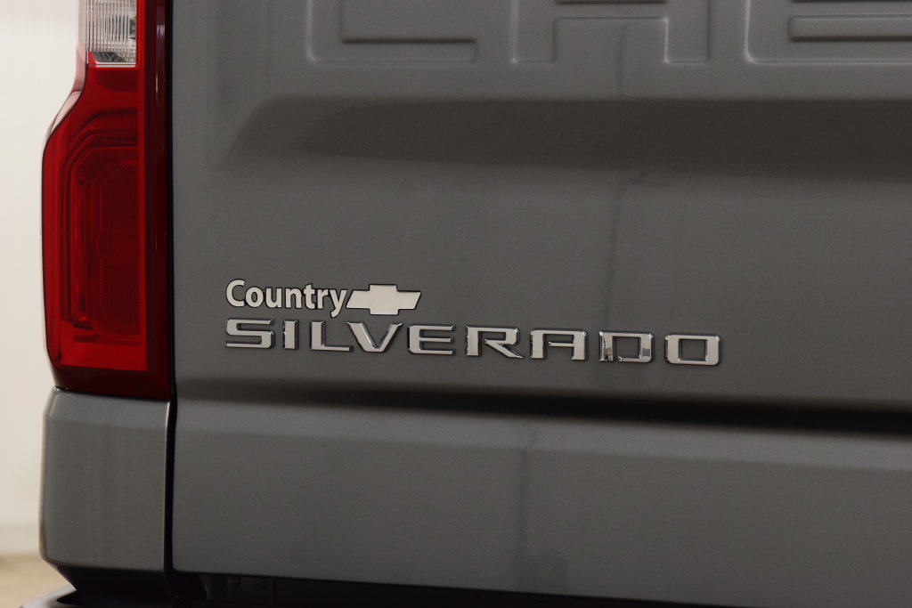 Used 2026 Chevrolet Silverado 1500 High Country w/ High Country Premium Package AWD/4WD image 23