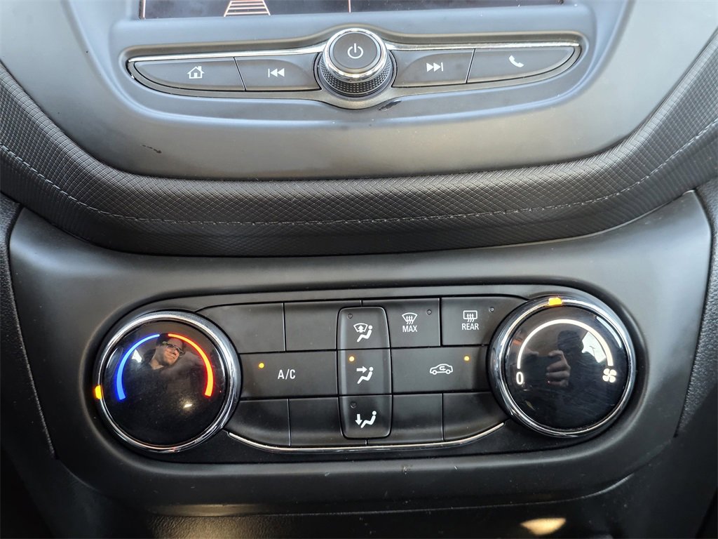 Used 2022 Chevrolet TrailBlazer LS image 15