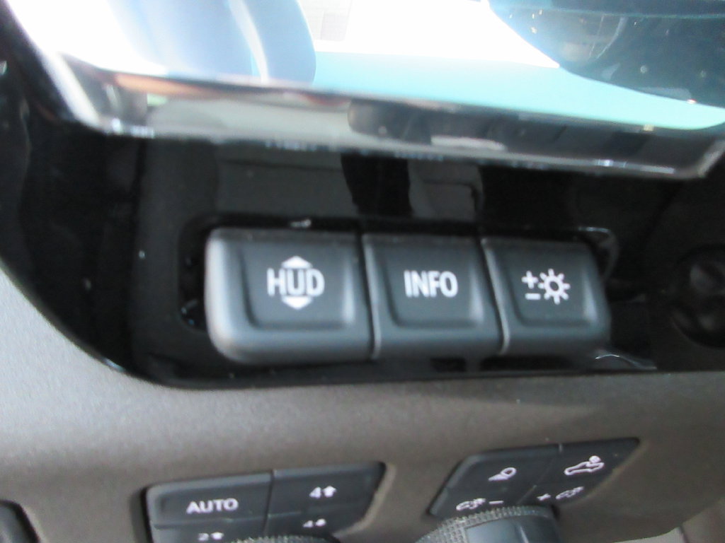 Certified 2024 Chevrolet Silverado 1500 LTZ AWD/4WD image 29