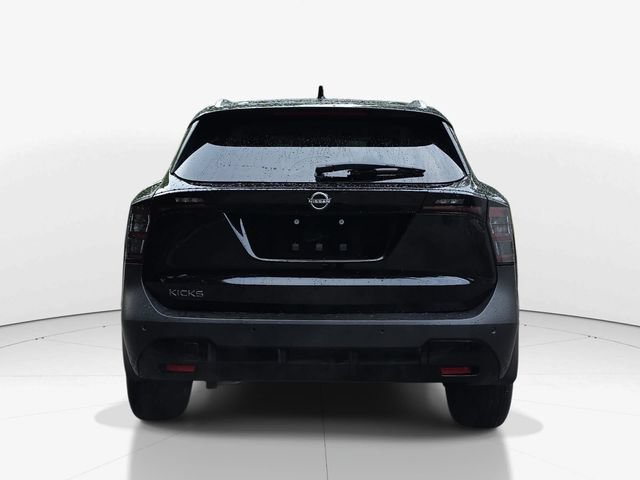 Used 2026 Nissan Kicks SV FWD image 7