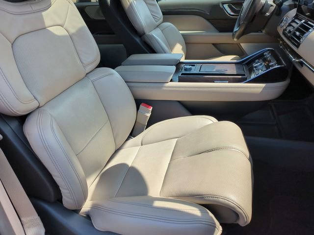 Used 2022 Lincoln Navigator Reserve image 43