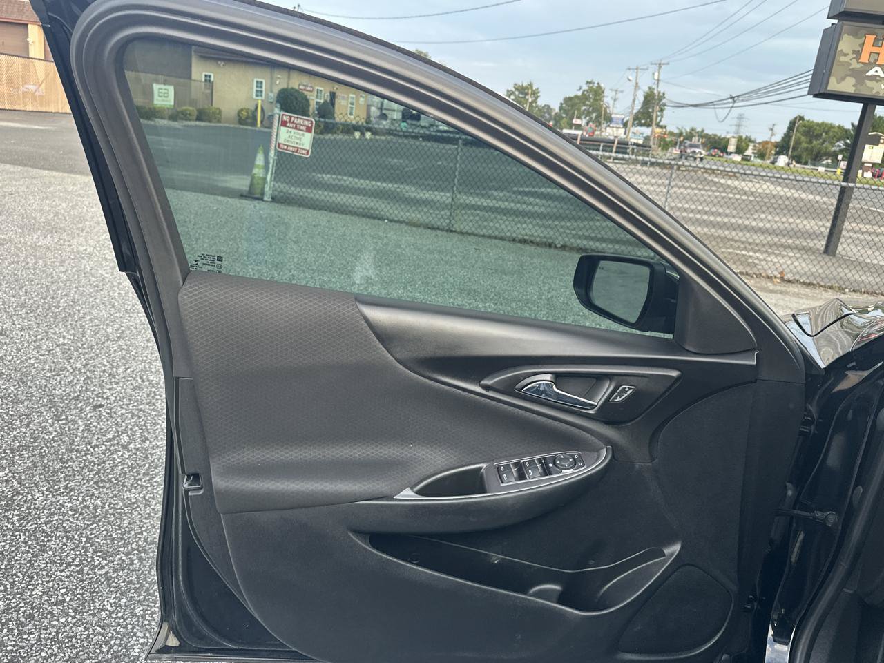 Used 2021 Chevrolet Malibu RS FWD image 17