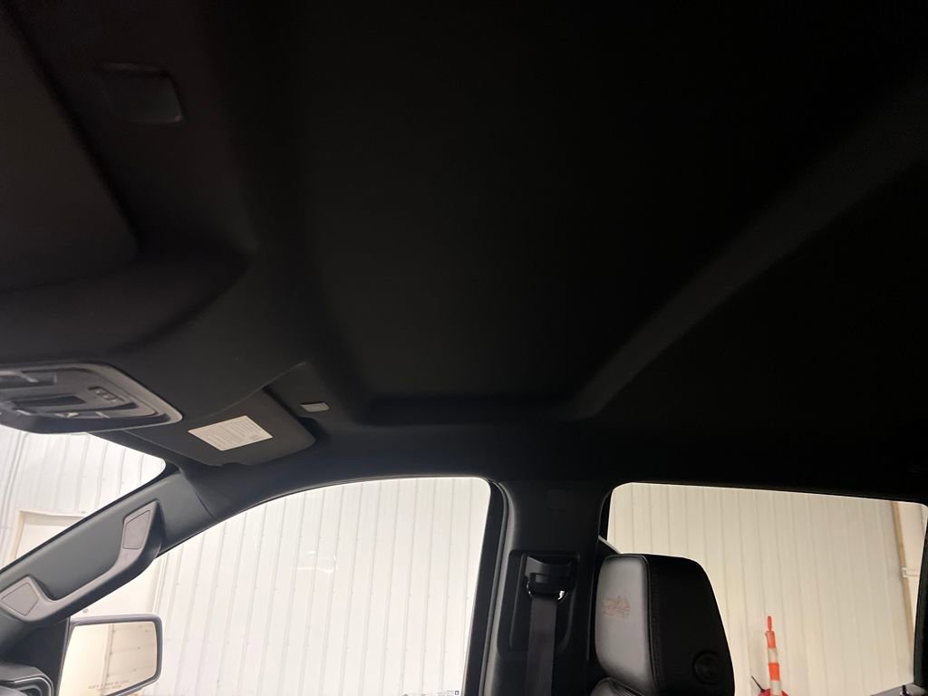 Certified 2023 Chevrolet Silverado 1500 High Country w/ Technology Package image 27