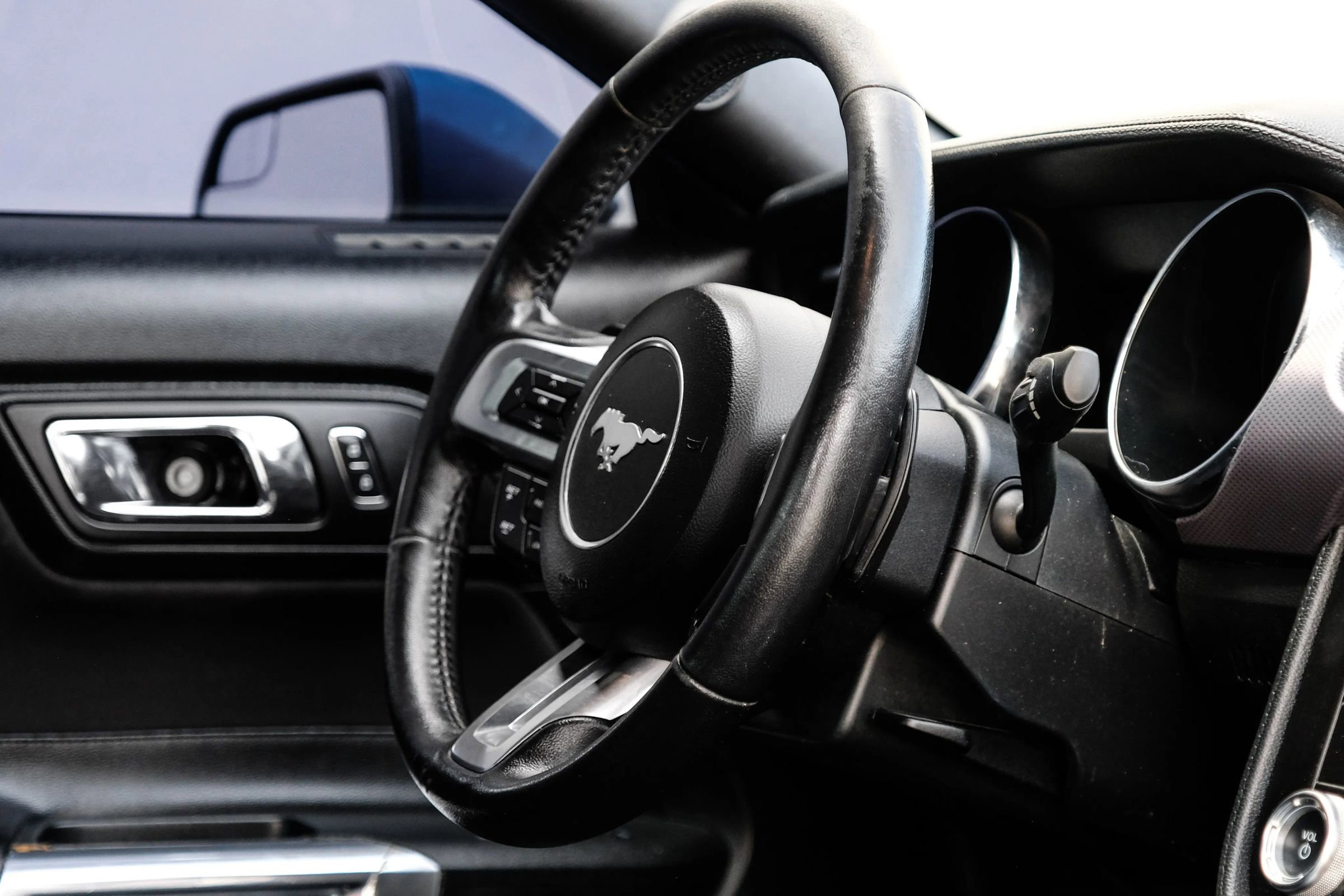 Used 2017 Ford Mustang GT image 13