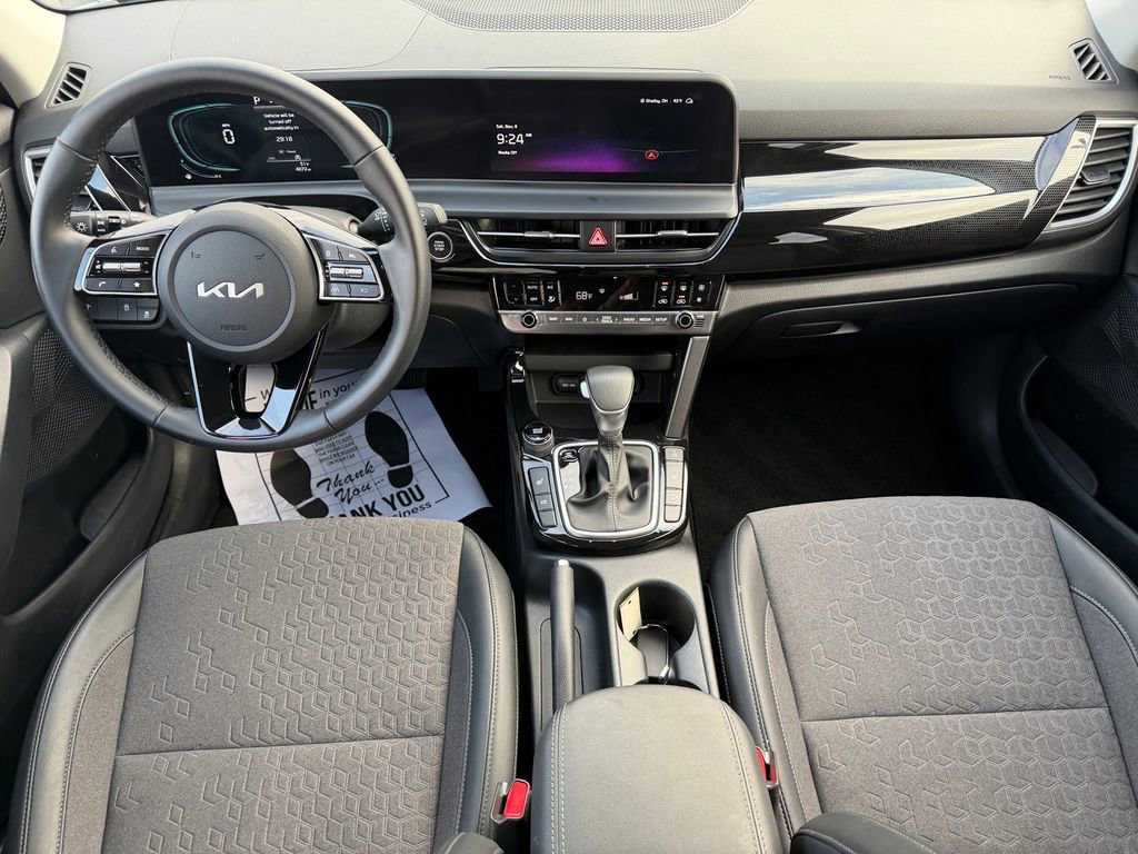 Used 2025 Kia Seltos S image 39
