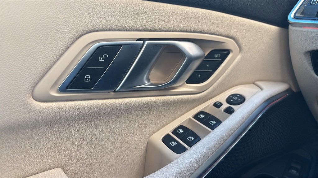 Used 2021 BMW 330i xDrive Sedan image 16