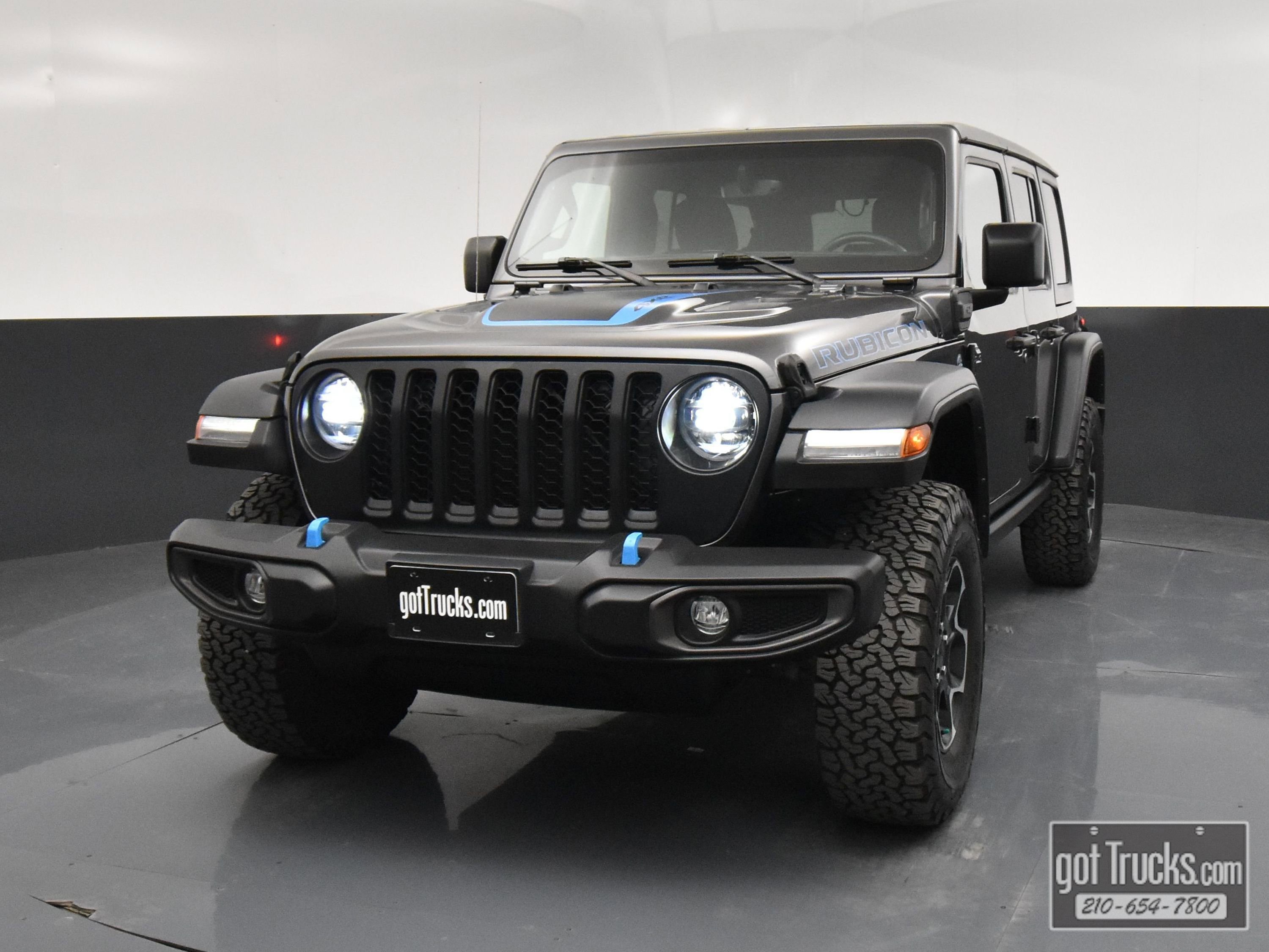 Used 2022 Jeep Wrangler Unlimited Rubicon 4xe w/ Cold Weather Group image 47