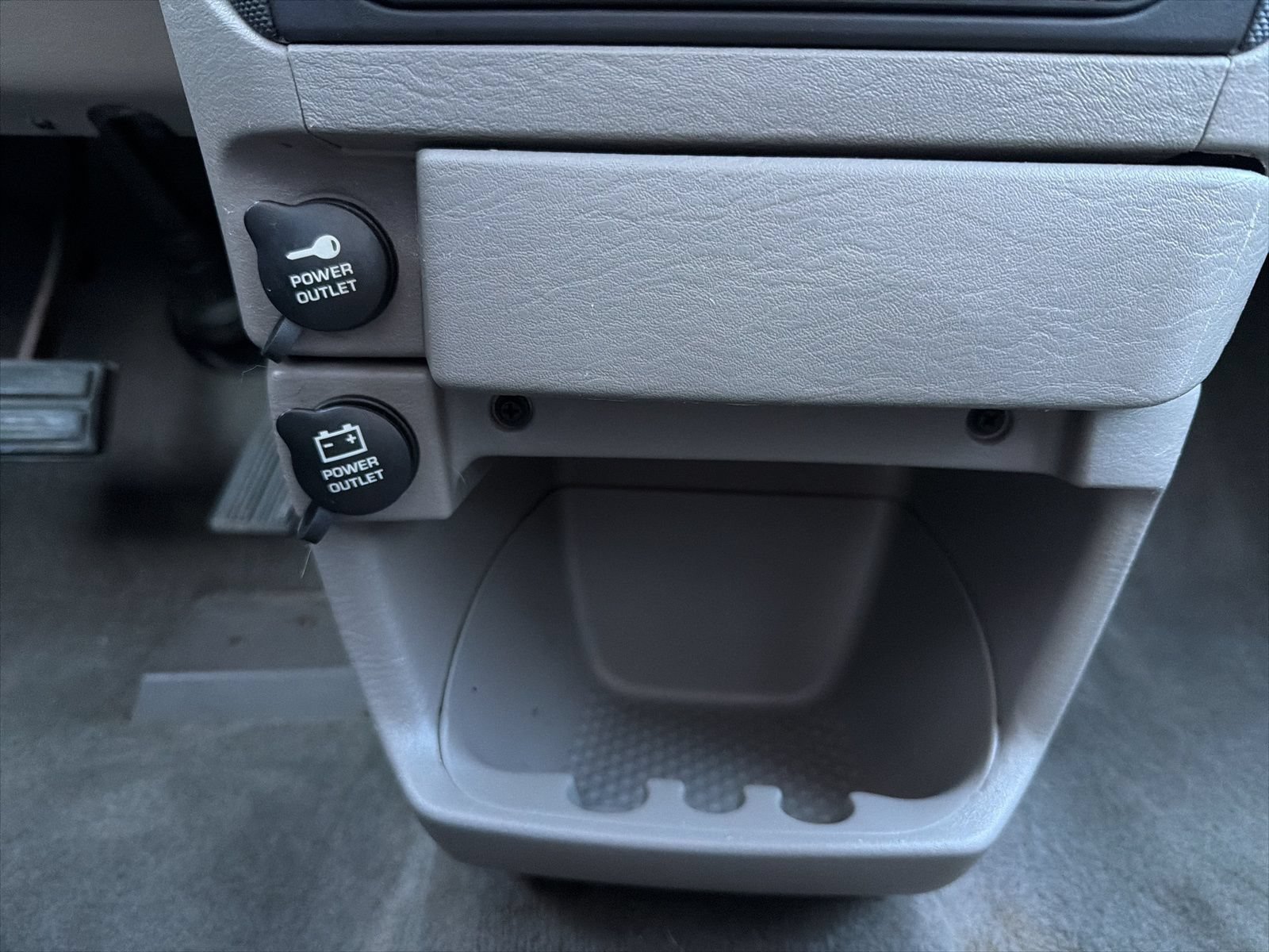 Used 2003 Dodge Grand Caravan Sport FWD image 41