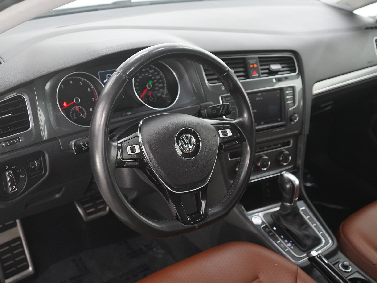 Used 2017 Volkswagen Golf Alltrack SE AWD/4WD image 20