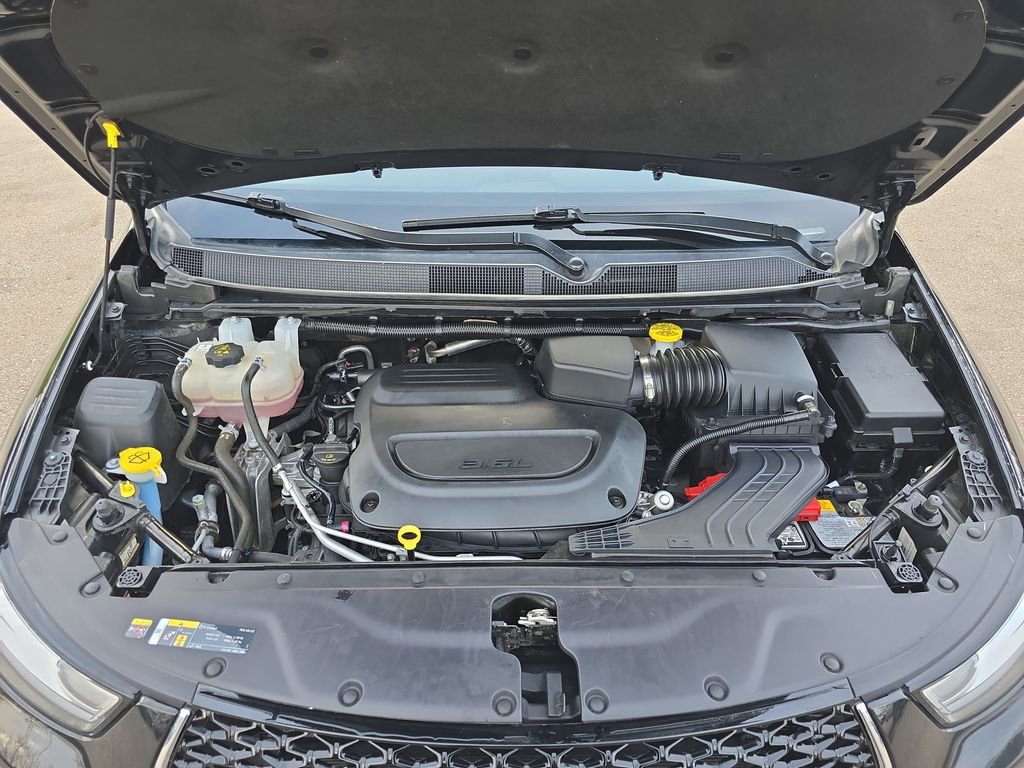 Used 2024 Chrysler Pacifica Touring FWD image 33