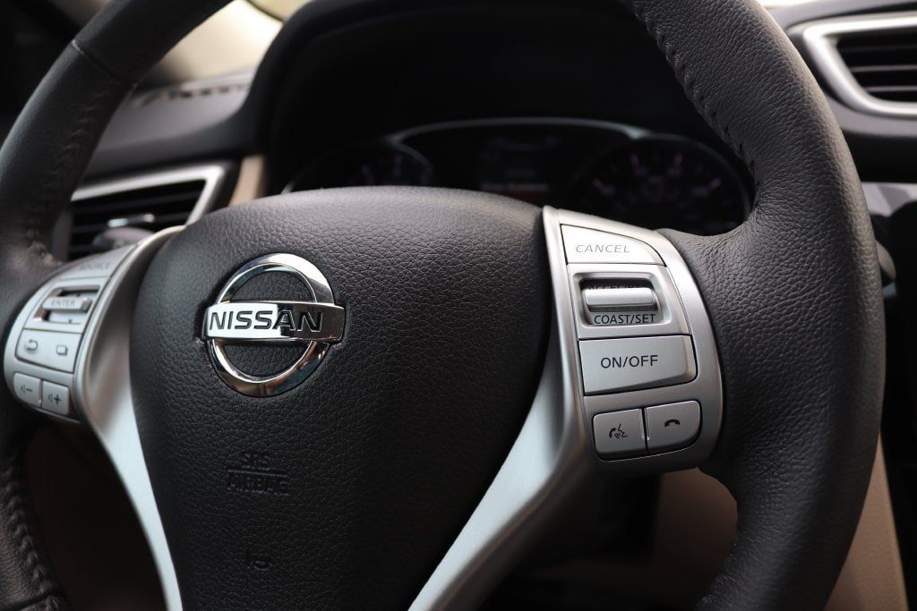 Used 2016 Nissan Rogue SL AWD/4WD image 15