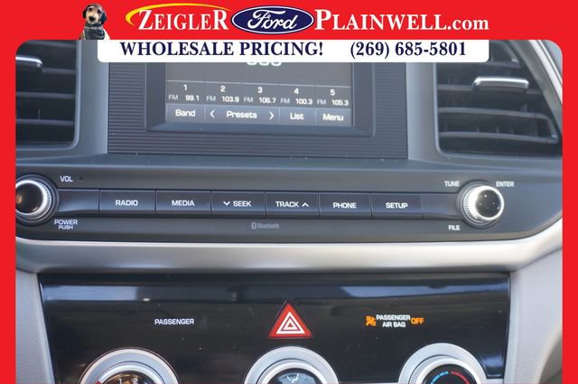 Used 2019 Hyundai Elantra SE image 19