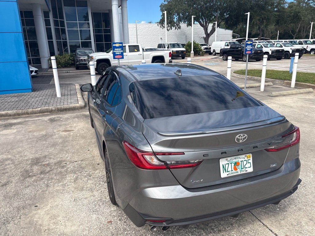 Used 2026 Toyota Camry SE FWD image 10