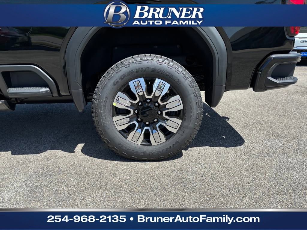 New 2025 GMC Sierra 2500 Denali w/ Denali Reserve Package image 10