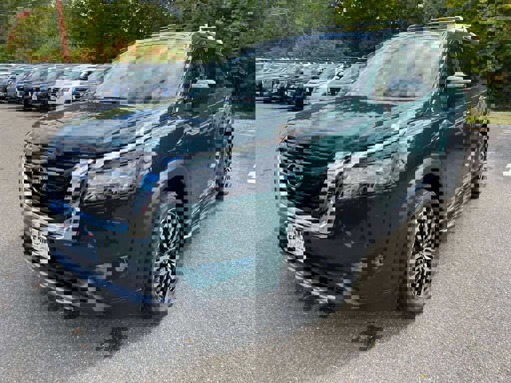 New 2025 Nissan Pathfinder Platinum image 3
