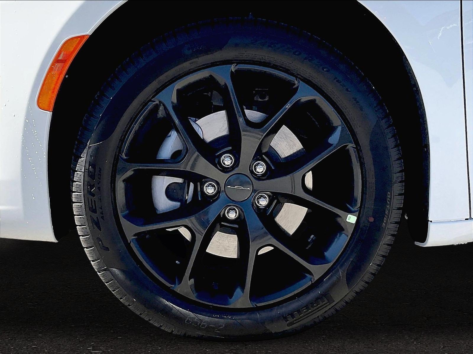 New 2027 Chrysler Pacifica Select AWD/4WD image 12