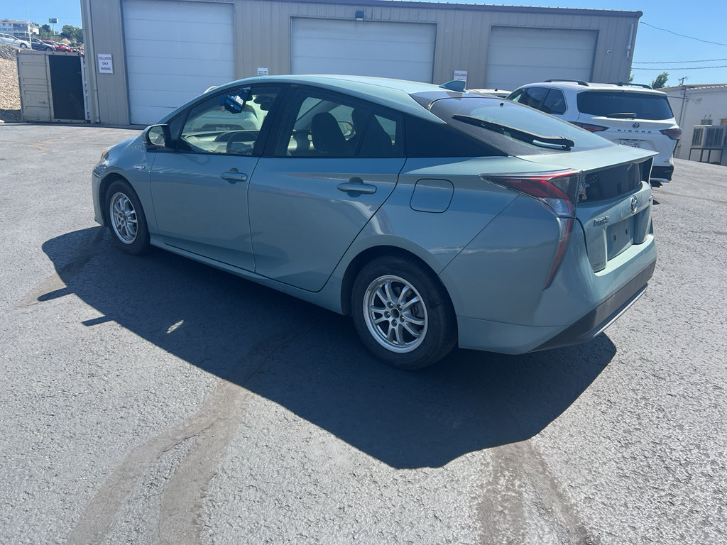 Used 2016 Toyota Prius Three w/ Advanced Technology Package FWD image 6
