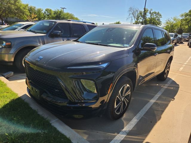 Used 2025 Buick Enclave Sport Touring w/ Super Cruise Package image 2